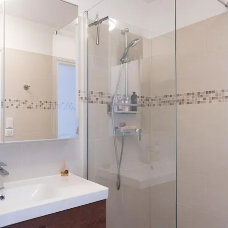 Quiet 28 M Studio With Panoramic View Apartment *